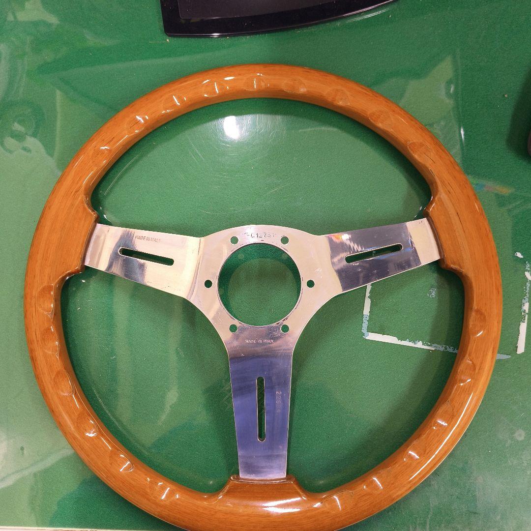 ナルディ ウッド ステアリング 3本スポーク