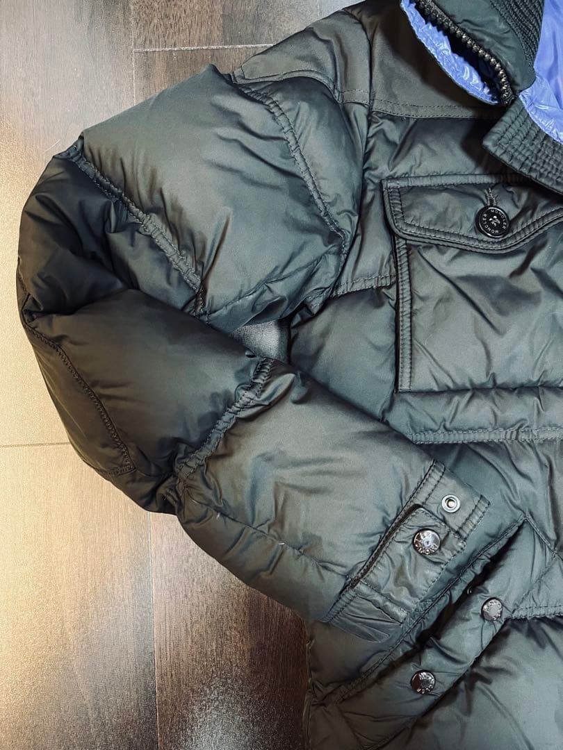 【美品】MONCLER ダウンジャケット