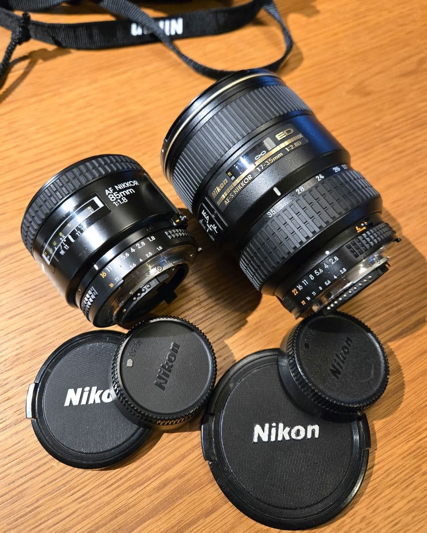 Nikon Df ゴールドエディション レンズ2本付き 【ショット数9351枚】