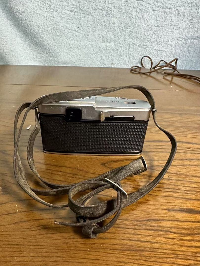 OLYMPUS PEN-F （38mm F1.8 レンズ付）