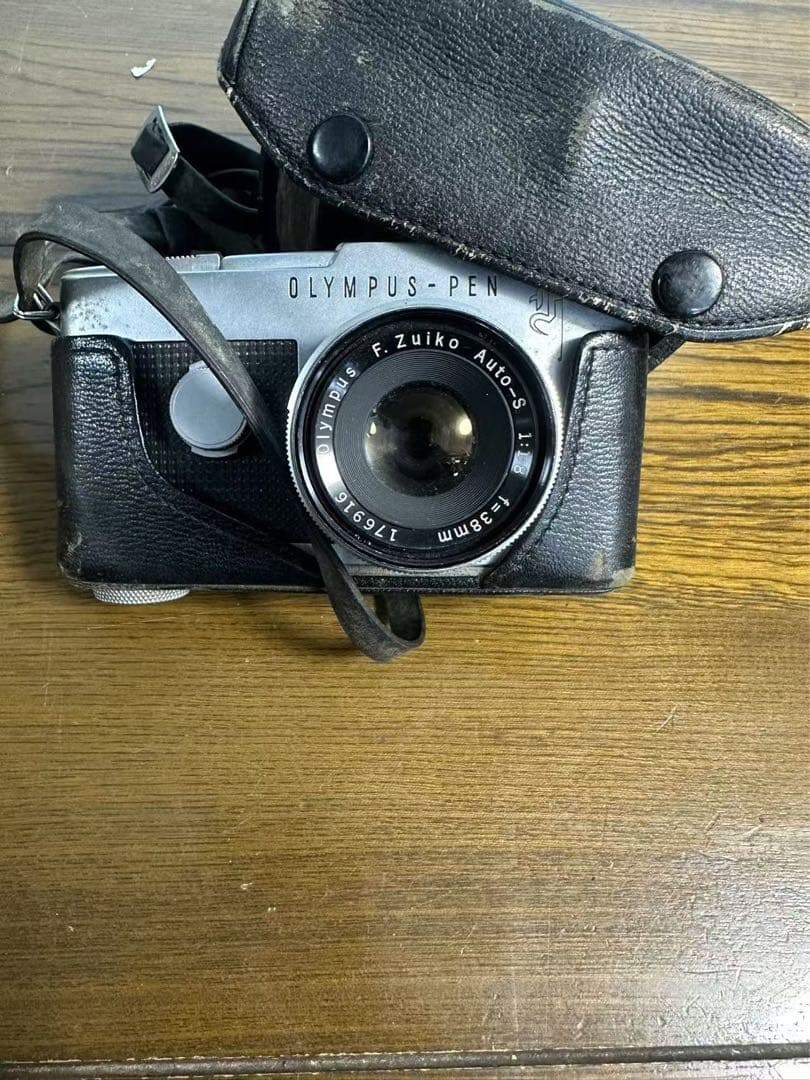 OLYMPUS PEN-F （38mm F1.8 レンズ付）