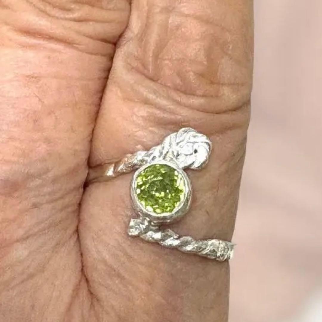 スフェーンのリング