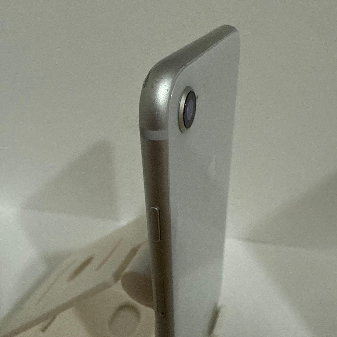 Apple iPhone8 64GB シルバー 本体 SIMフリー