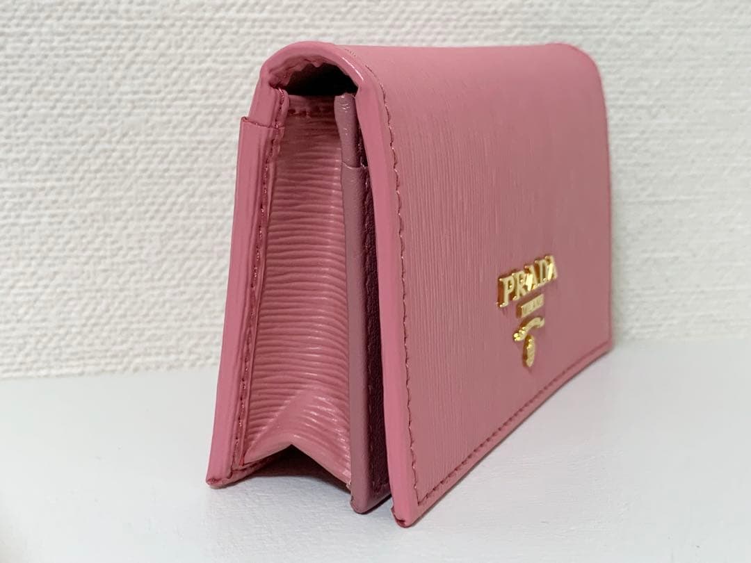【新品・未使用】PRADA プラダ　名刺入れ