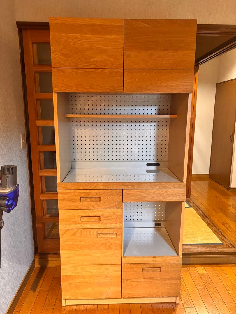 Unico Hutte キッチン　食器棚