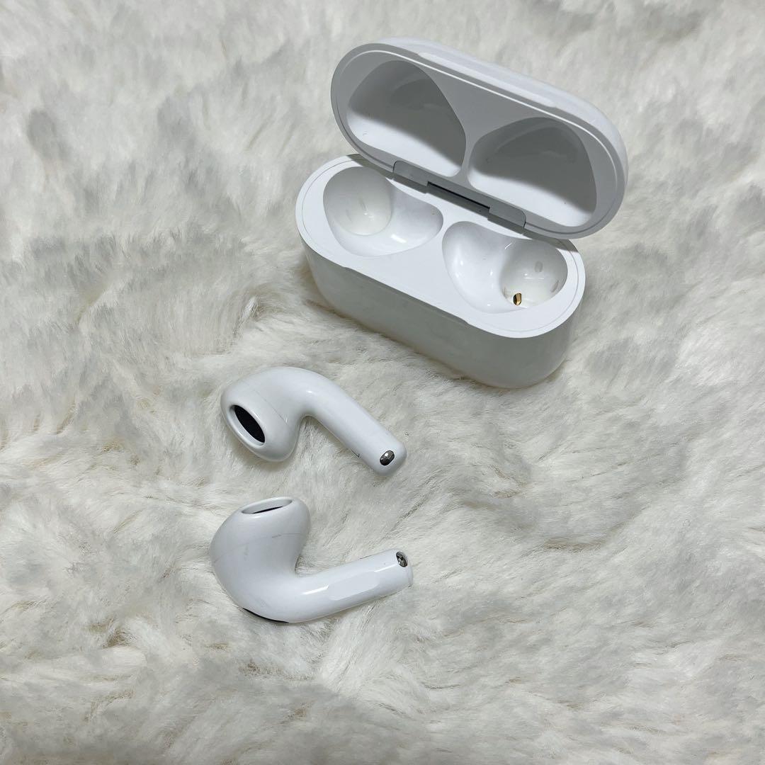 Apple AirPods4 本体 ホワイト