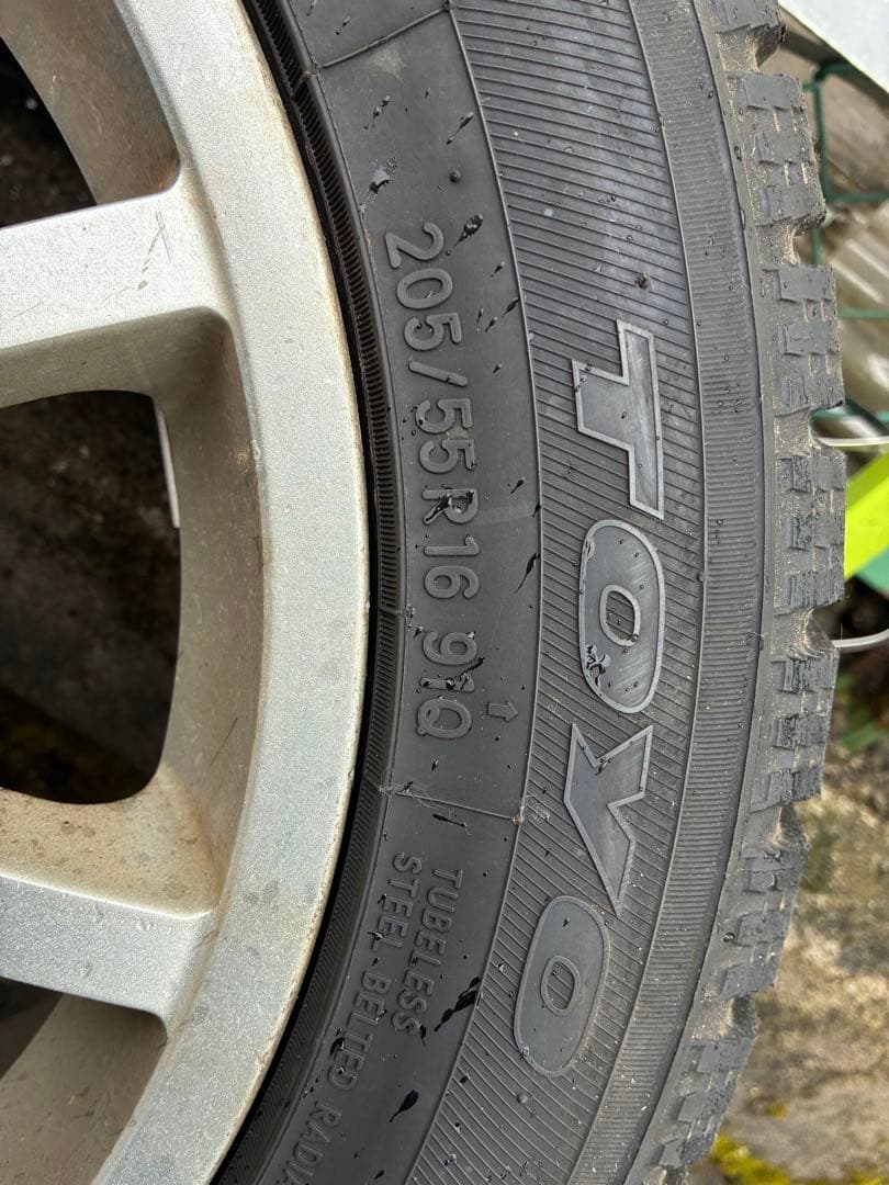 トーヨースタッドレス　GARIT GIZ 205/55R16 4本　7-8分山