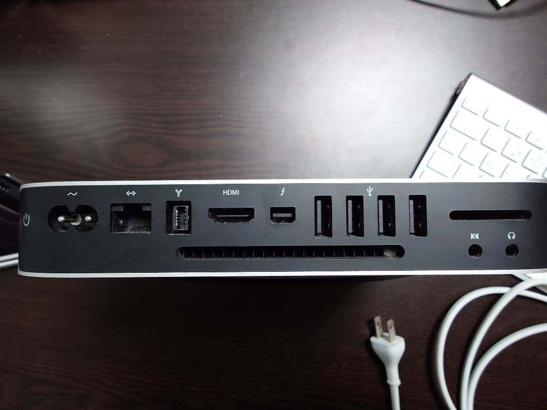 最終値下げ　Mac mini Server (Mid 2011)と純正キーボード