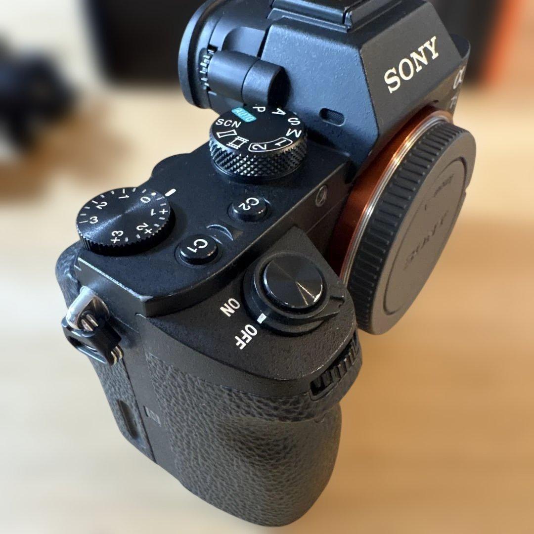 SONY α7 II ミラーレスカメラ 本体と付属品