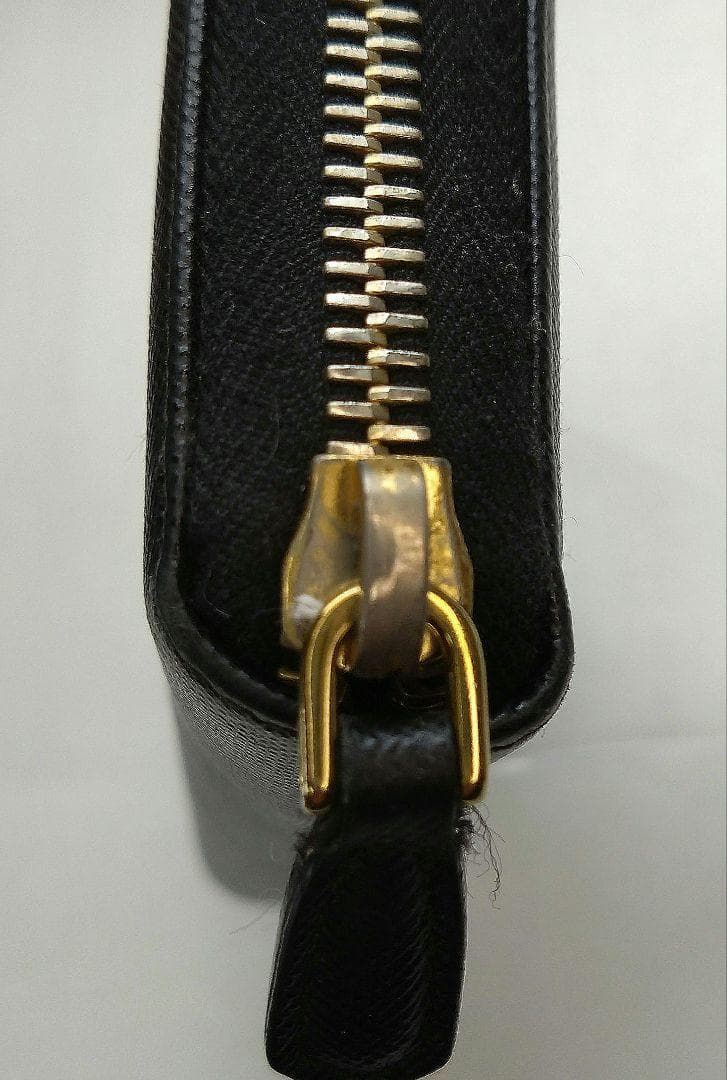 PRADA ブラック サフィアーノレザー 長財布