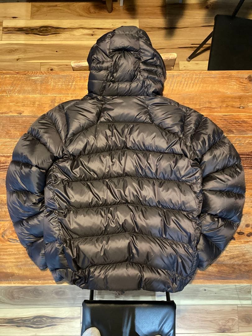 patagonia パタゴニア メンズ フィッツロイ ダウン フーディ M