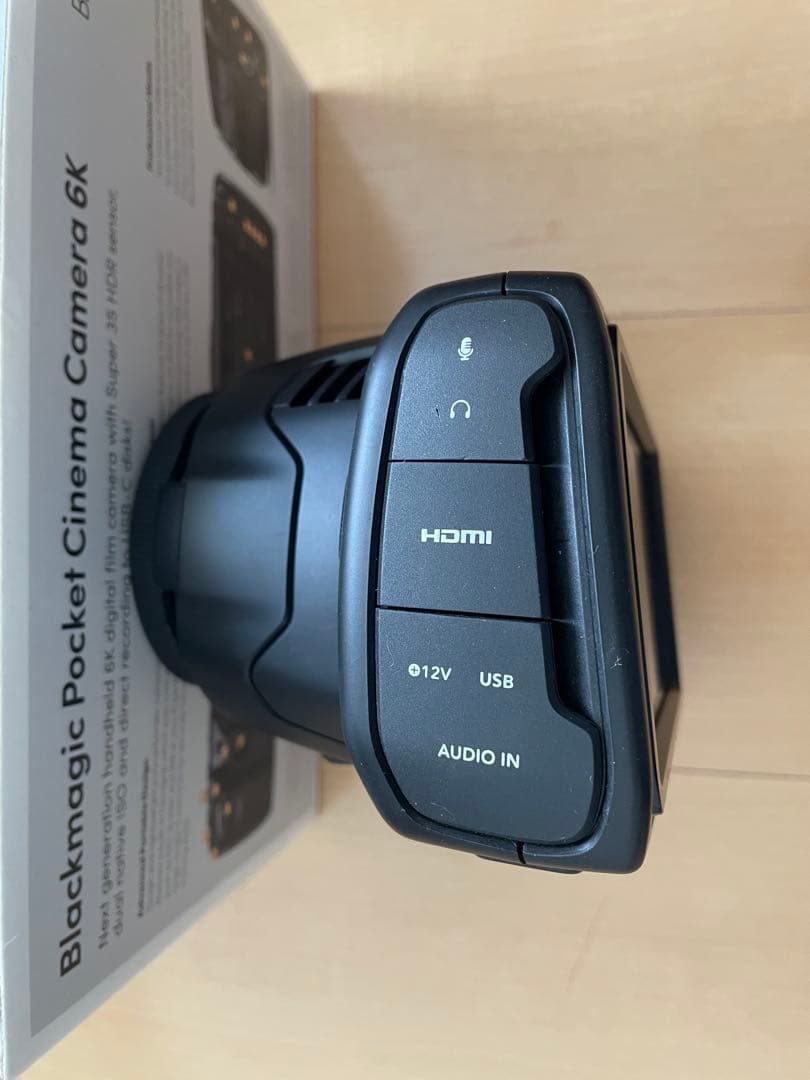 ビデオカメラ Blackmagic Pocket Cinema Camera 6K EF