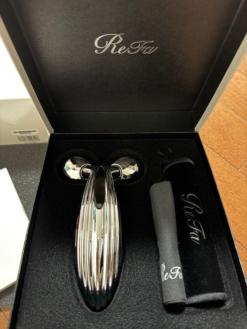 【新品未使用】正規品　ReFa 美顔器 カラットレイRF-PC2019B