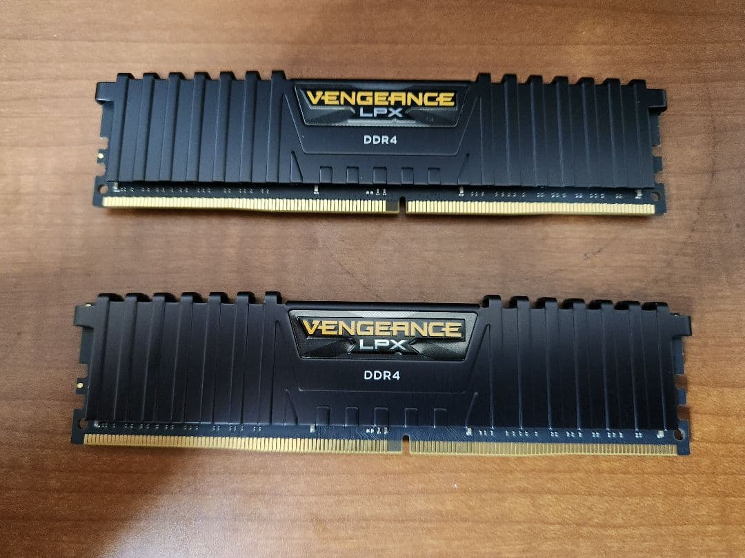 ​Corsair LPX DDR4-3200 32GB (16GB×2枚)