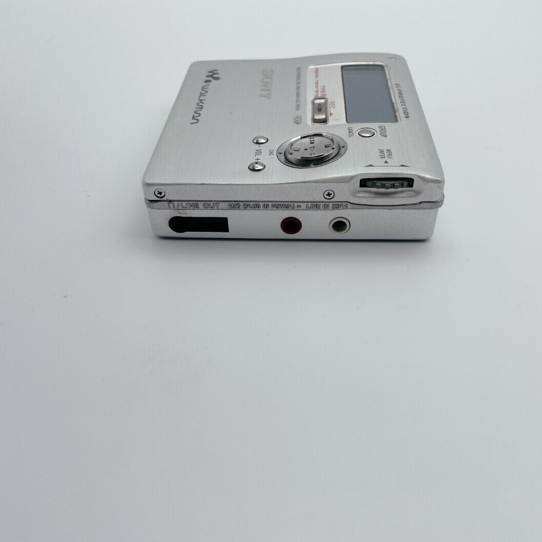 【美品】SONY 録音再生MDウォークマン MZ-R909 シルバー 動作品