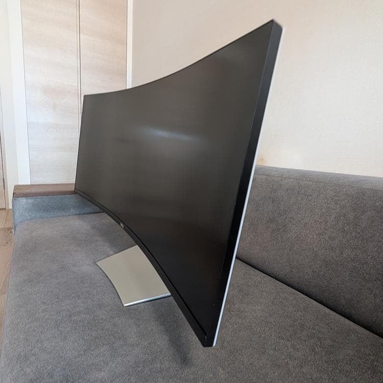 B*i様 DELL 湾曲モニター S3422DW 本体