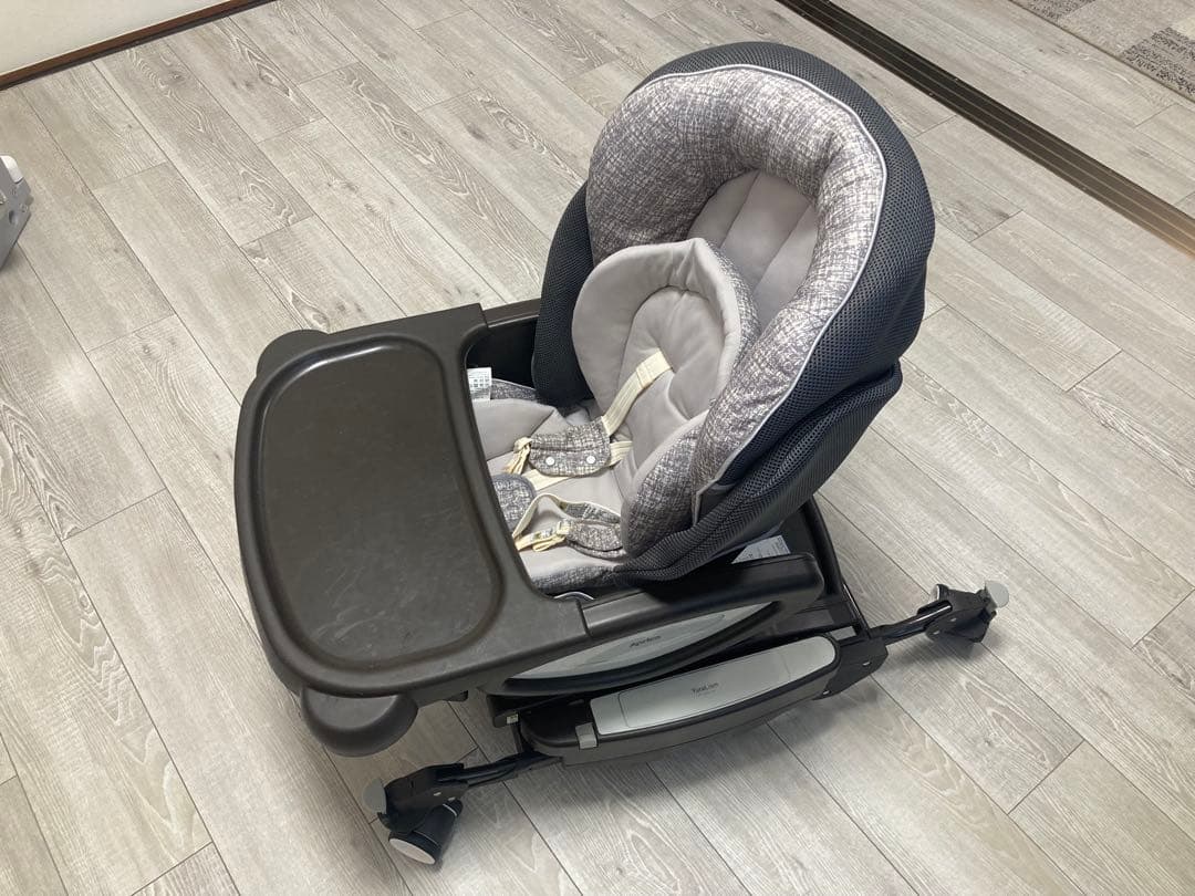 まゆみ　Aprica ユラリズム オートライト