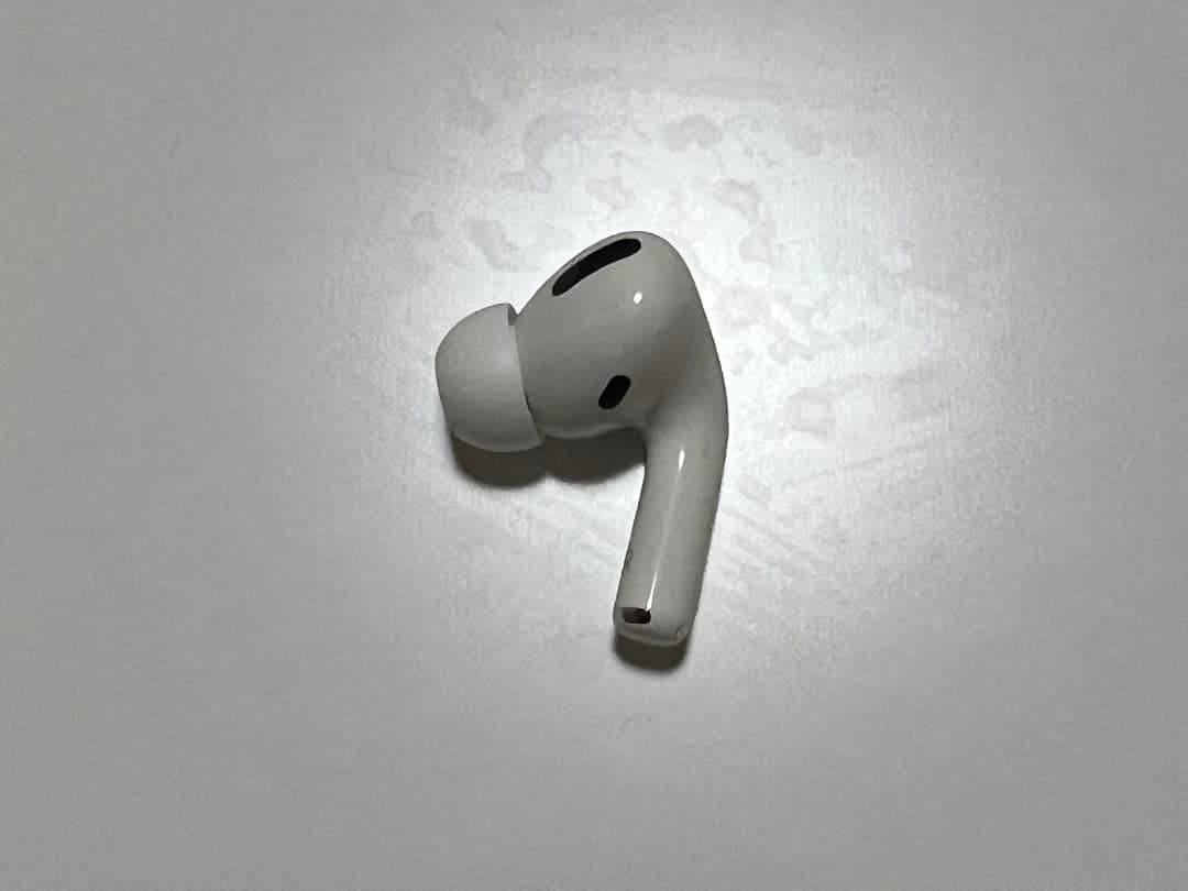 エアーポッズプロ　AirPods pro Apple アップル イヤホン