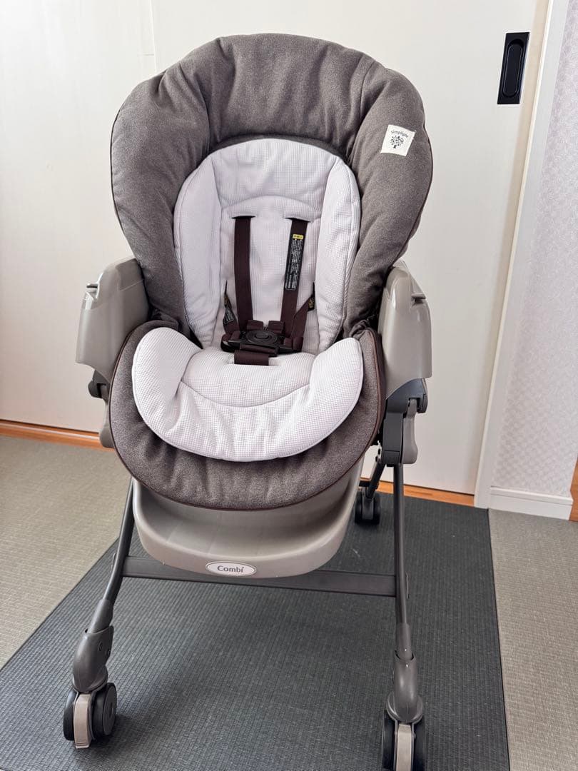 コンビ ネムリラ AUTO SWING ハイローチェア 電動