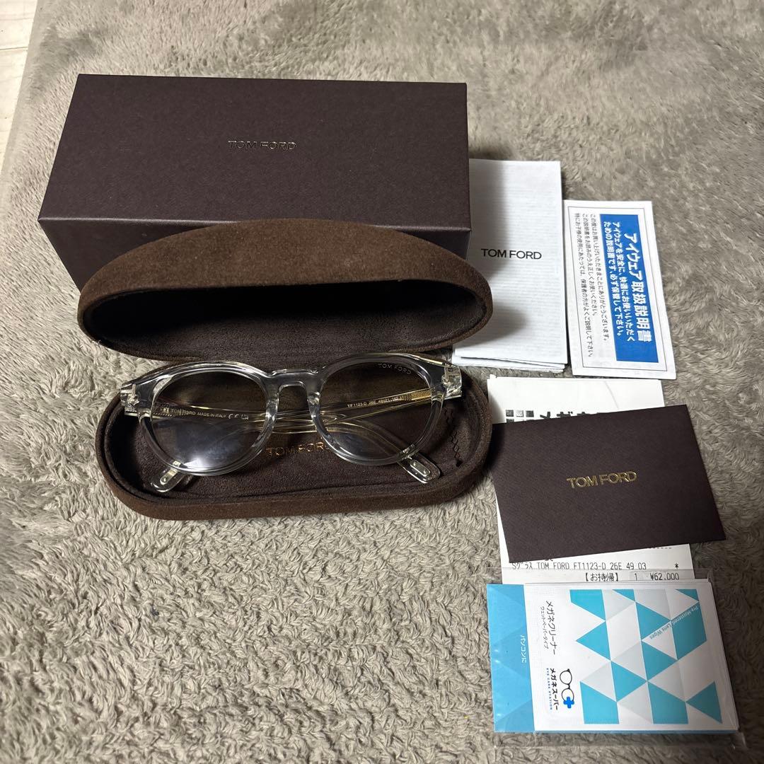 新品未使用FT1123-D-26E 49 03トムフォード メガネ サングラス