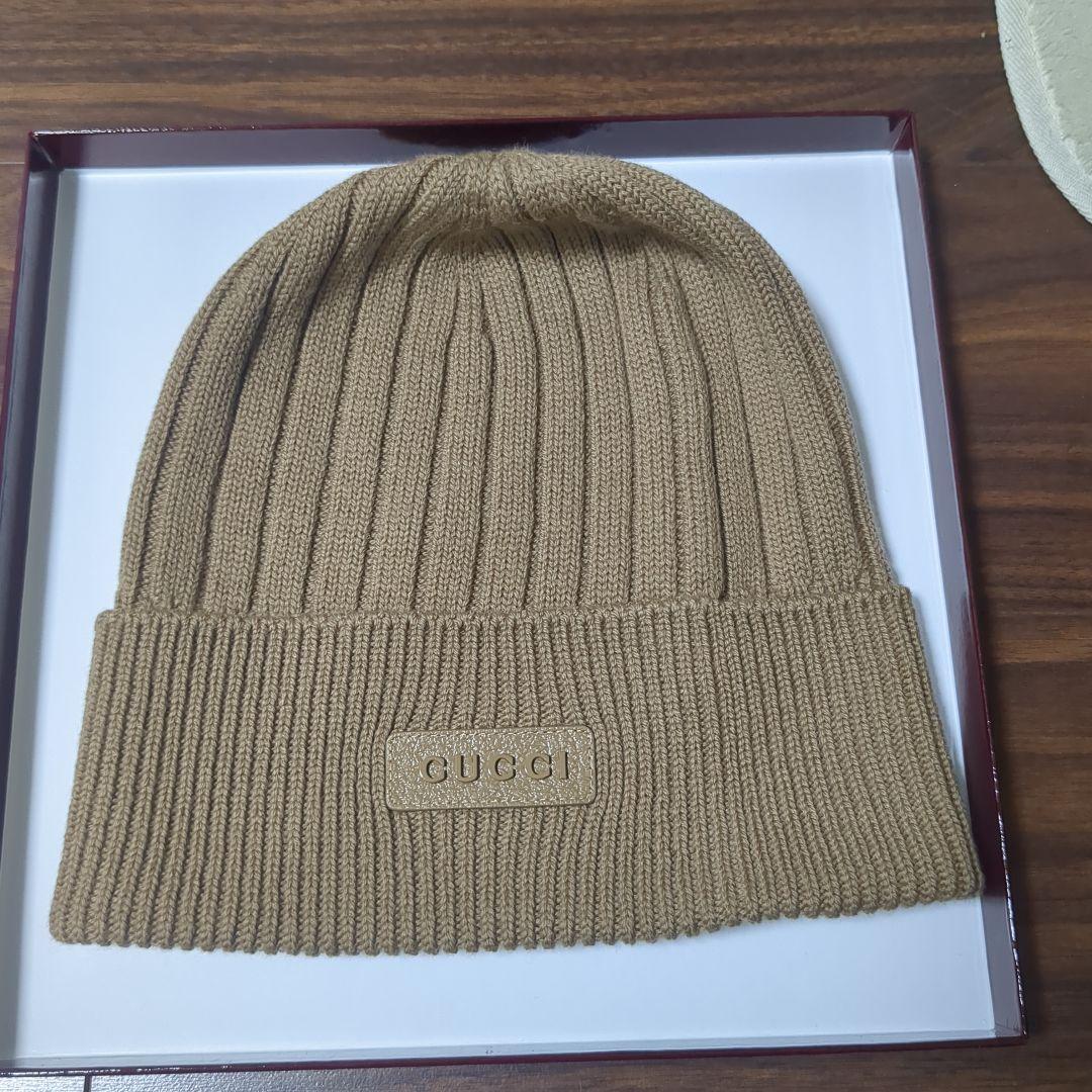 白*ぎ様 GUCCI ベージュ ニット帽