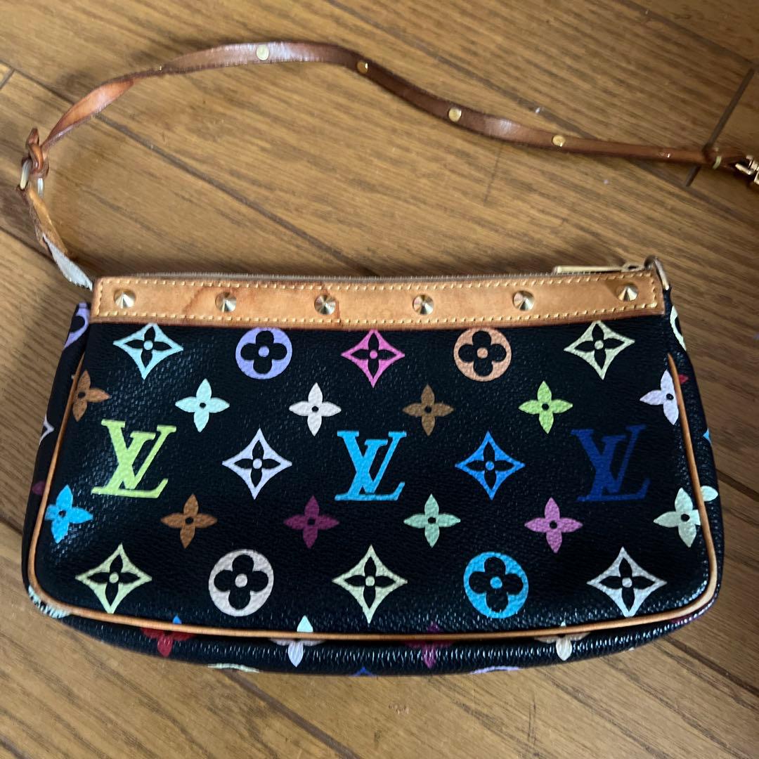 Louis Vuitton マルチカラー クラッチバッグ