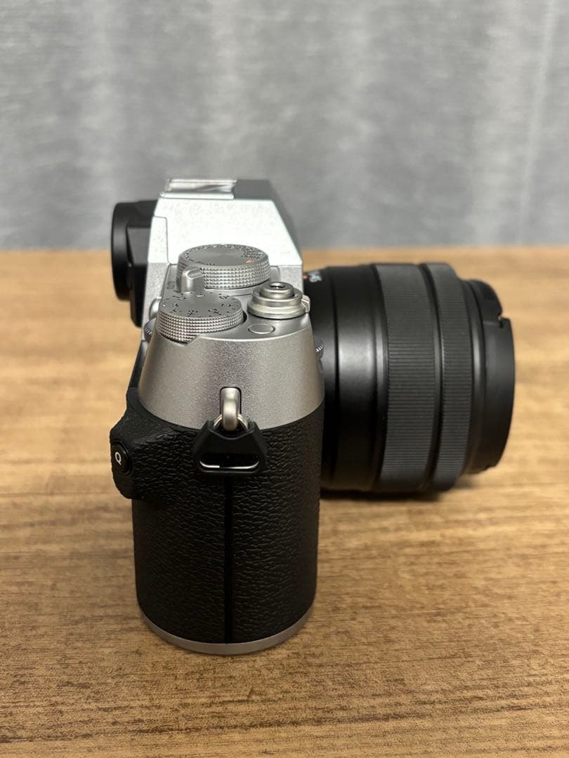 【かぬ】FUJIFILM X-T50 ミラーレスカメラ 本体