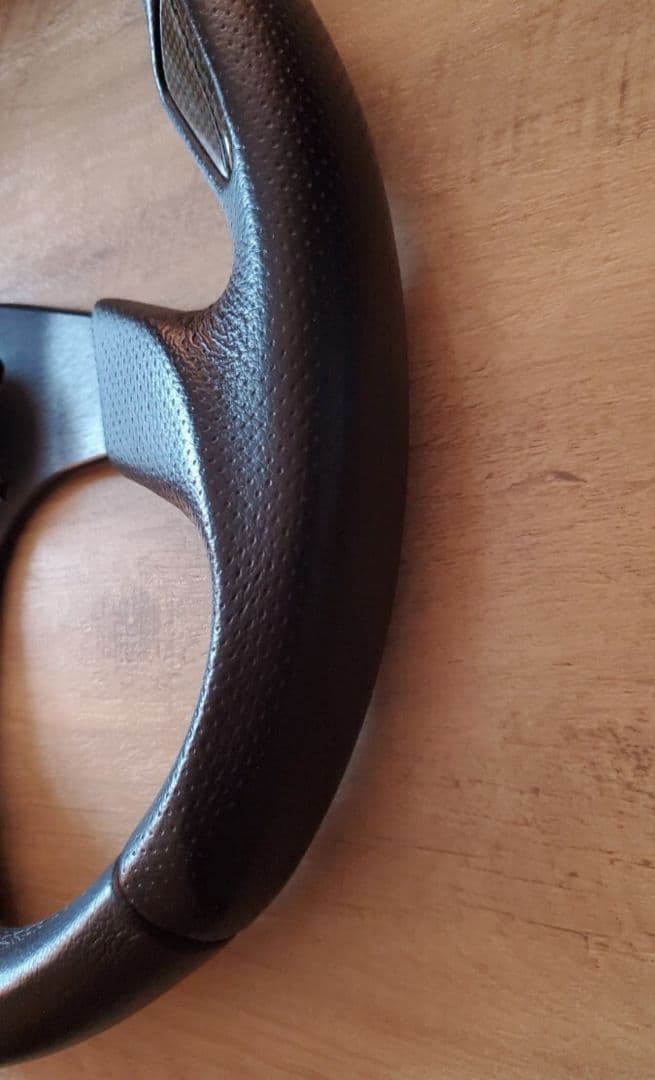 【中古美品本物】MOMOジェット35Φ正規品ホーンボタン付き♪