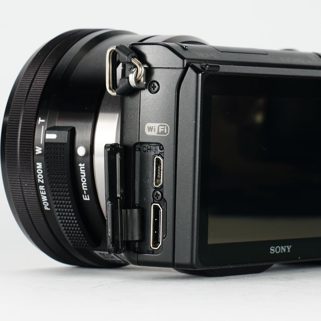 学生応援。スマホ卒業 SONY NEX-5T未使用級ダブルズーム ミラーレス一眼