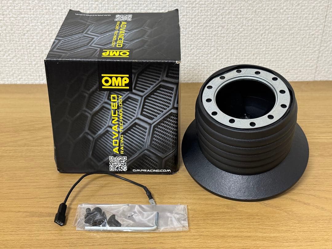 OMP FIAT アバルト ステアリングボス