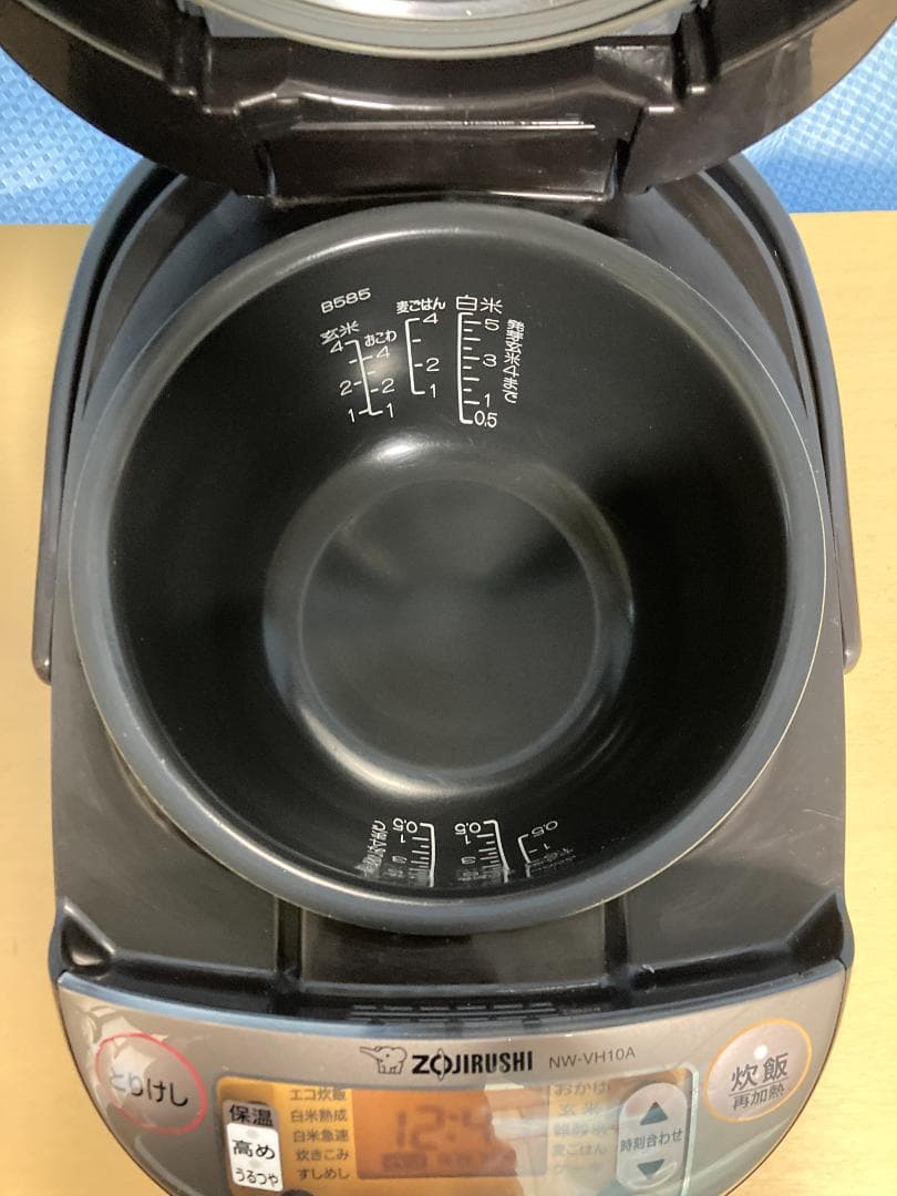 ★象印 2022 年製 極め炊き5.5 合炊き IH 炊飯器NW-VH10A