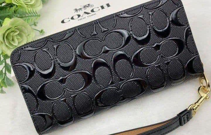 新品未使用コーチ長財布シグネチャーストラップ付きブラックレディースメンズ送料無料