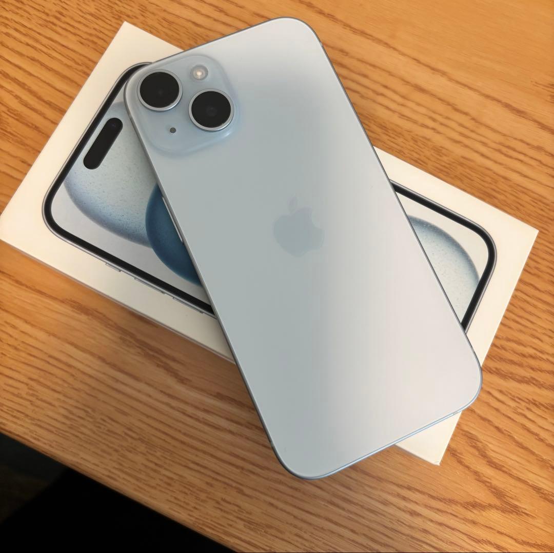 美品Apple iPhone 15 本体 ブルー　128GB