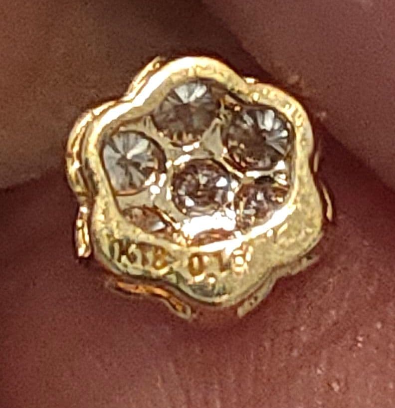 k18 ダイヤモンドペンダントトップ フラワー 0、16ct