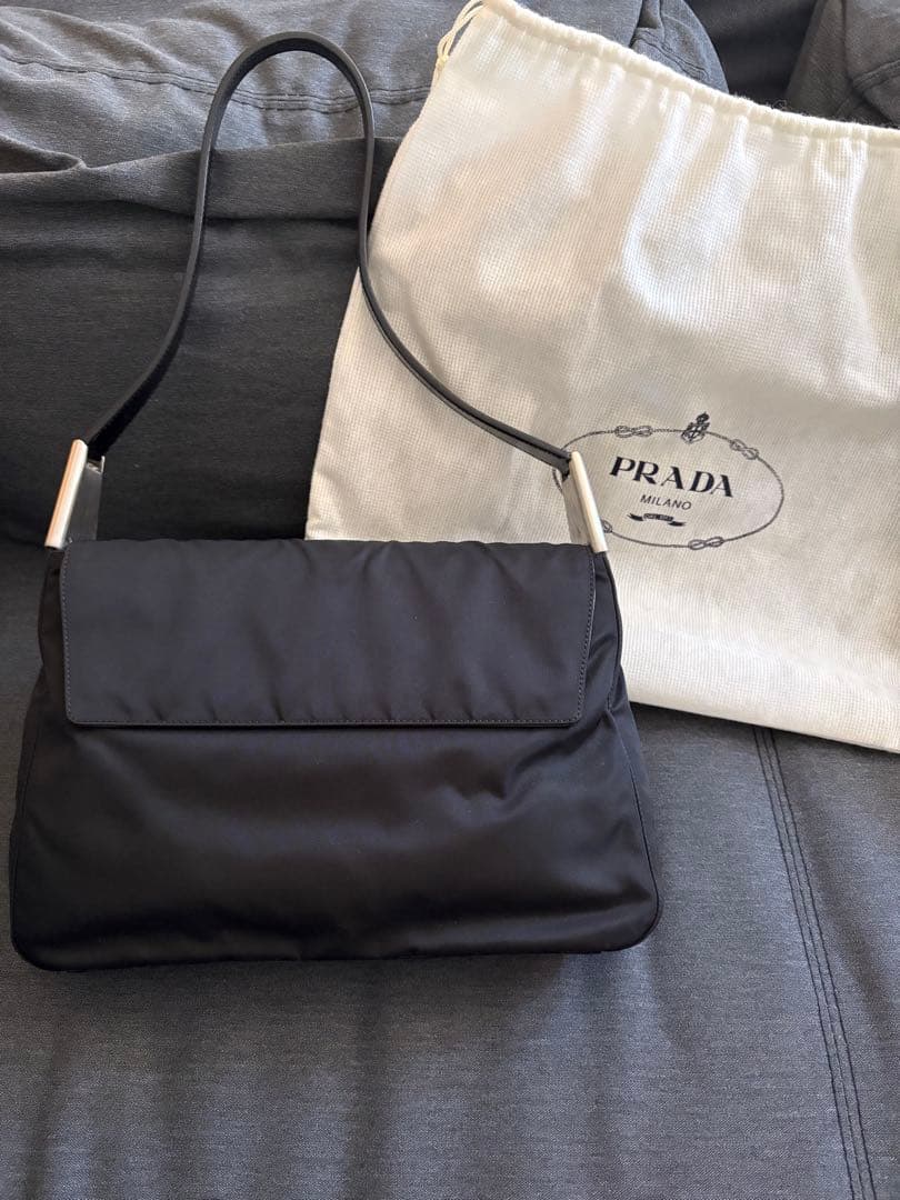PRADA ブラック ショルダーバッグ　ナイロン×レザー新品未使用