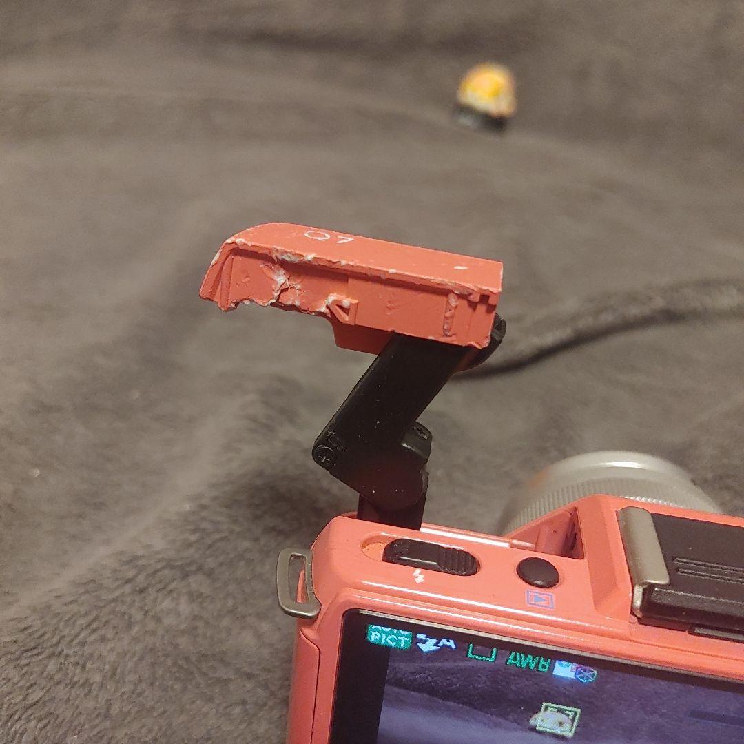 PENTAX Q7 ボディピンク×イエロー　動作確認済　シャッター飛び出し難アリ