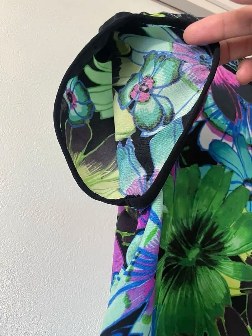 トクコプルミエヴォル花柄ビーズ装飾チュニックワンピース