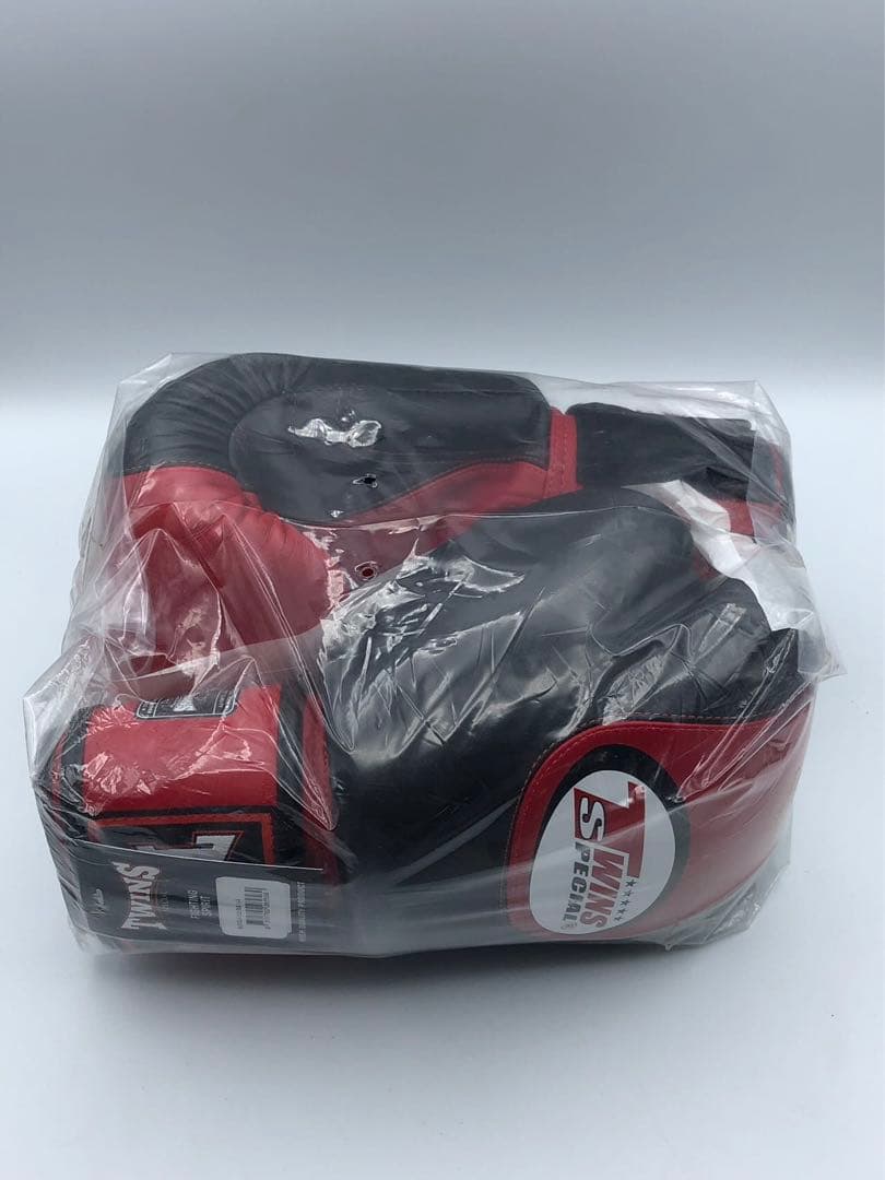 新品未使用 未開封TWINS SPECIAL ボクシンググローブ 14oz