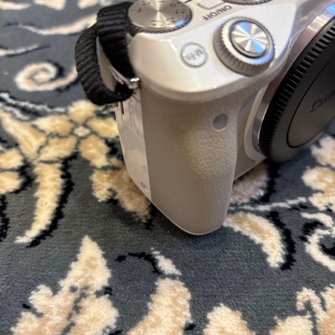 【最終値下】Canon EOS M3 ミラーレス一眼レフ カメラ レンズ　キット