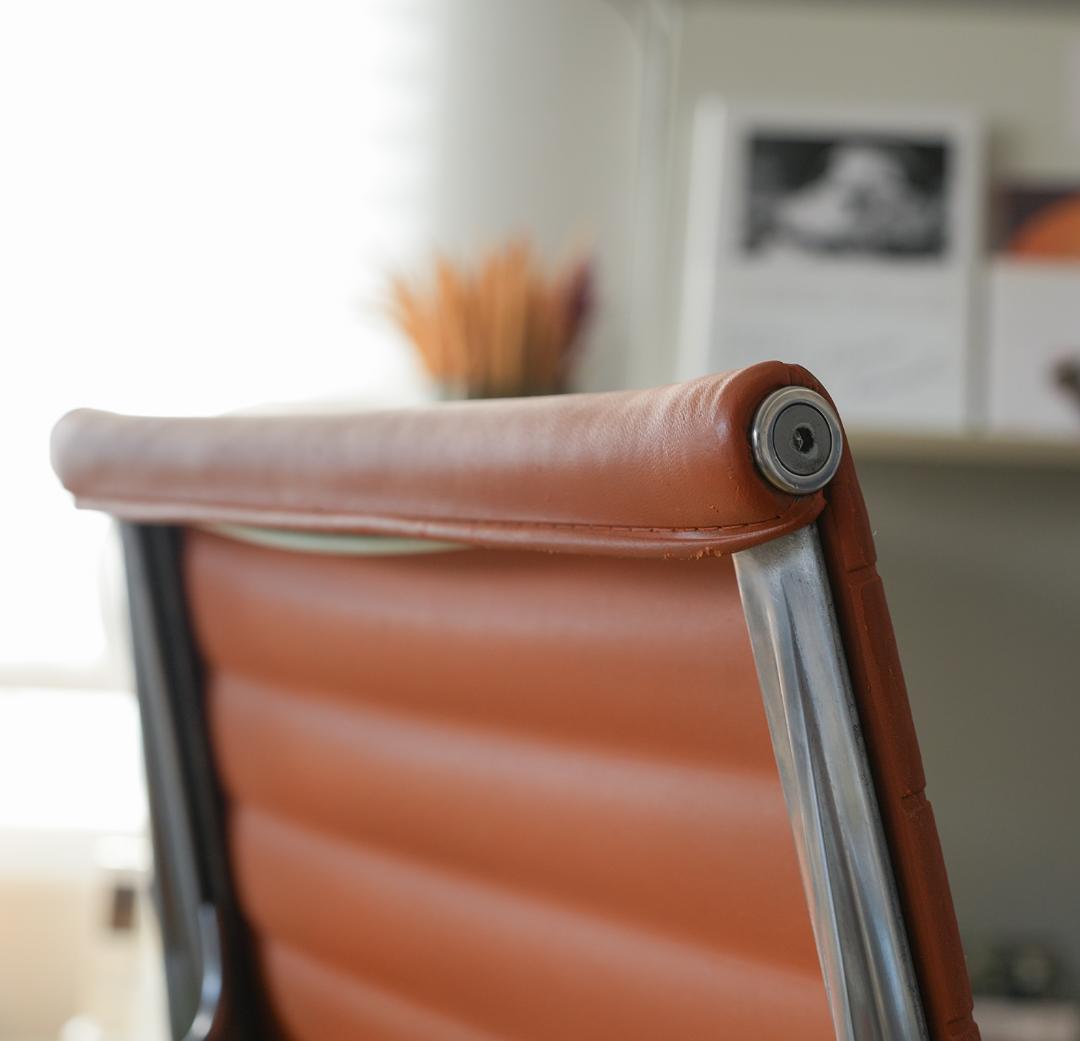 ハーマンミラー アルミナムグループ ラウンジチェア EA322