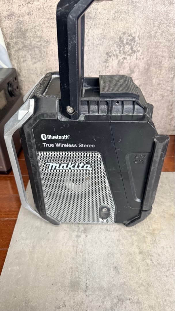 Makita Bluetooth ワイヤレスステレオラジオ　MR113