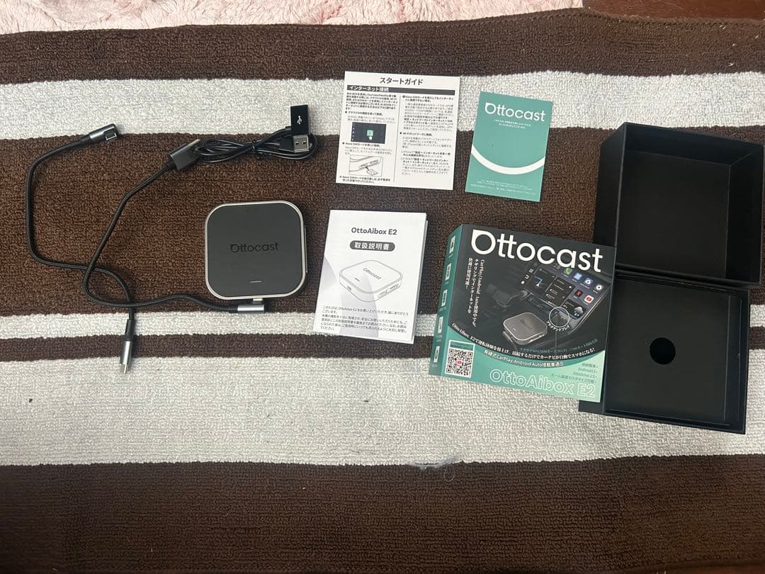 オットキャストE2 Ottocast OttoAibox E2 カープレイ