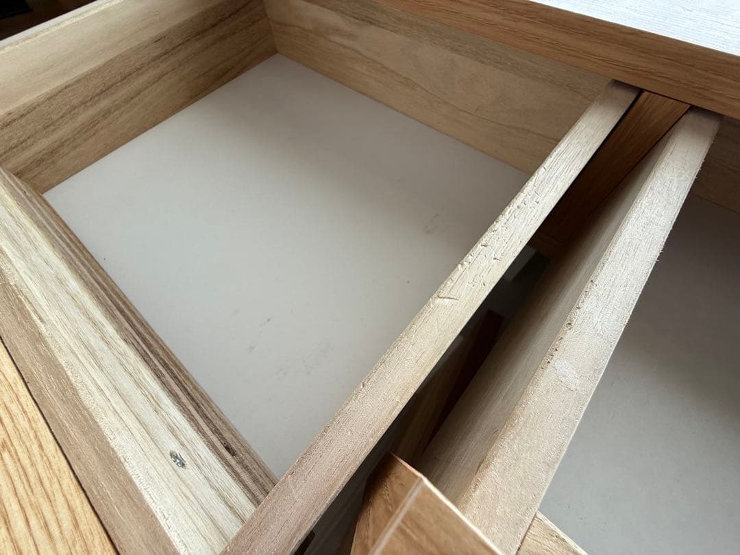 リビングボード　最終処分価格　10/18日まで