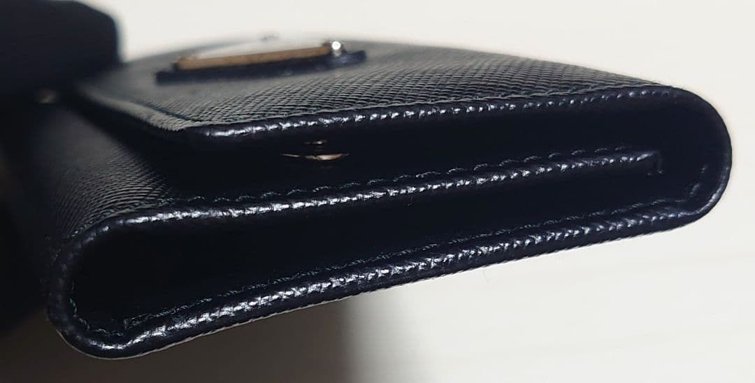 【未使用に近い】PRADA キーケース レザー