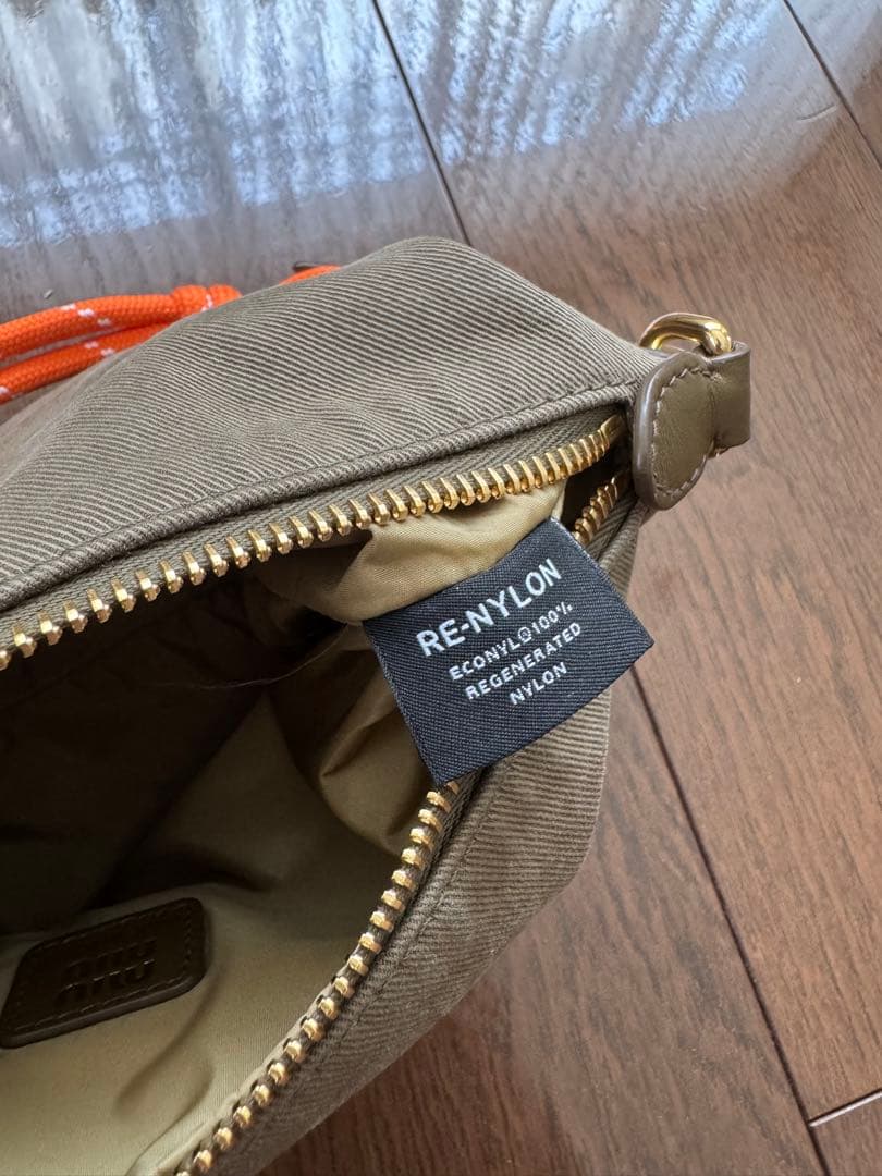 miumiu 新作ハンドバッグ