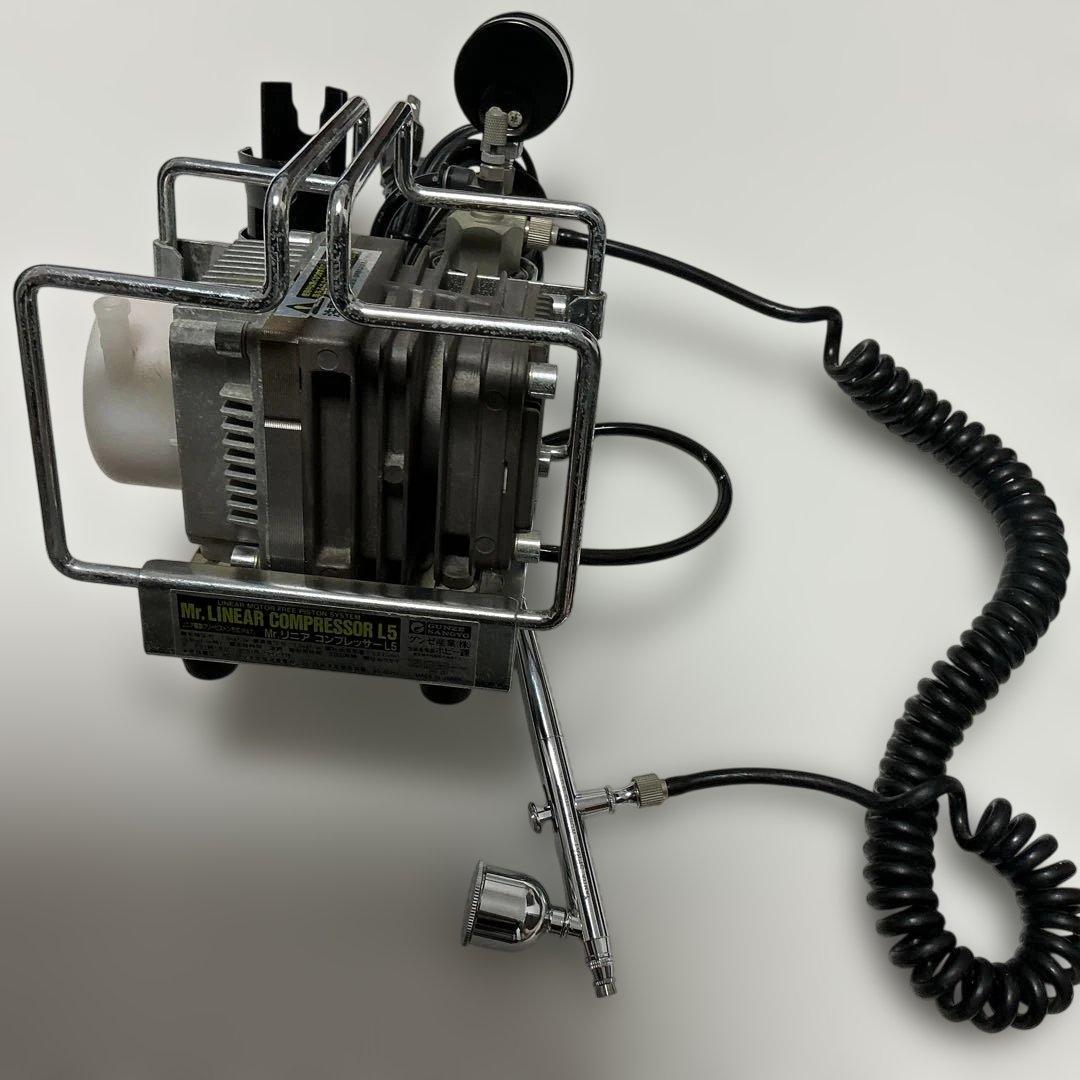 Mr.リニアコンプレッサー L5 ホビー用塗装用具　タミヤHGハンドピース付き