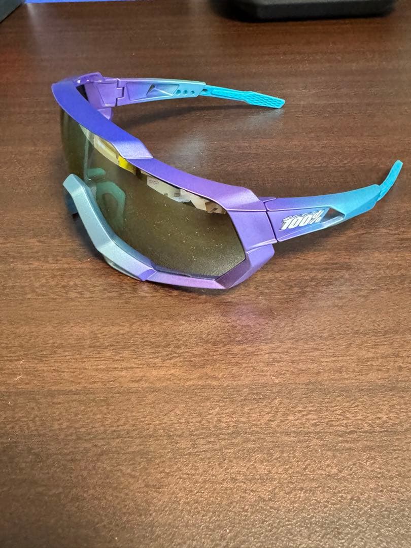 100% ワンハンドレッド　サングラス　スピードトラップ