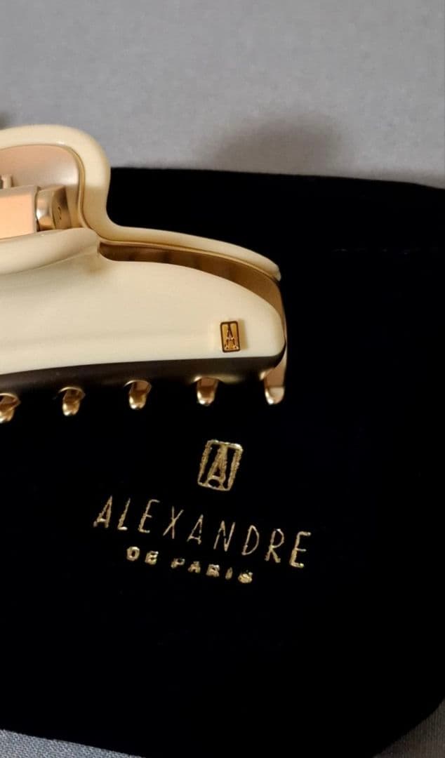 【新品未使用】アレクサンドルドゥパリ M ヘアクリップ　クリーム