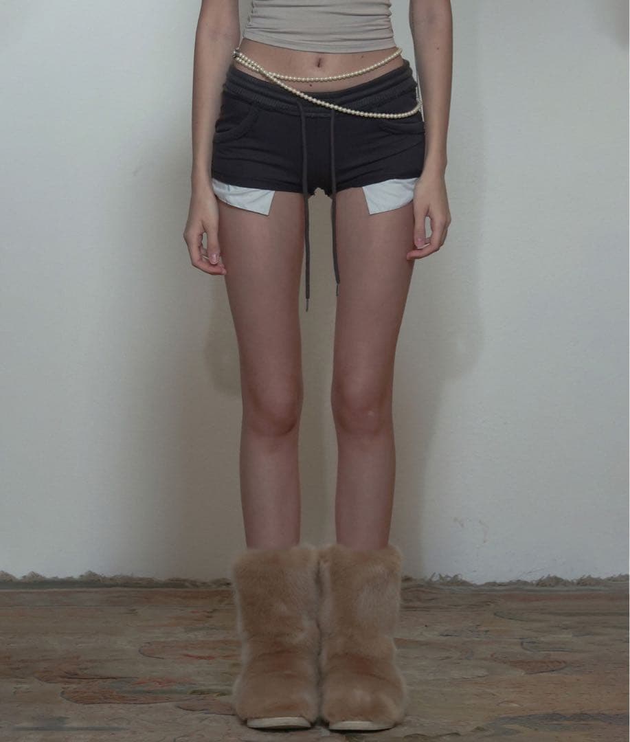 バッドシードショーツ