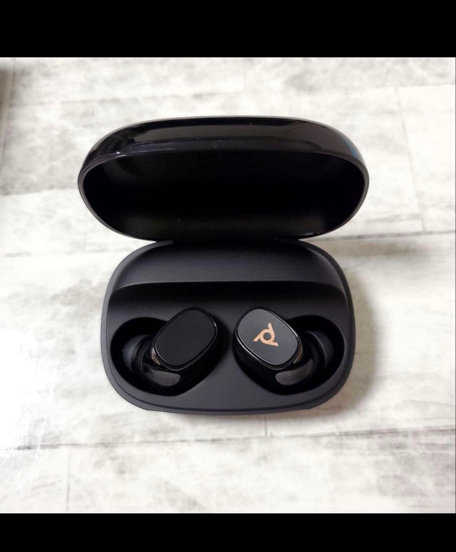 Poly Voyager Free 20 ワイヤレスイヤホン